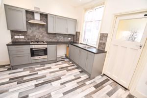 Kitchen- click for photo gallery